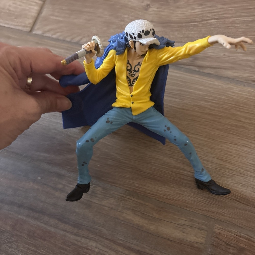 Trafalgar Law One Piece Banpresto Battle Record Collection Figure